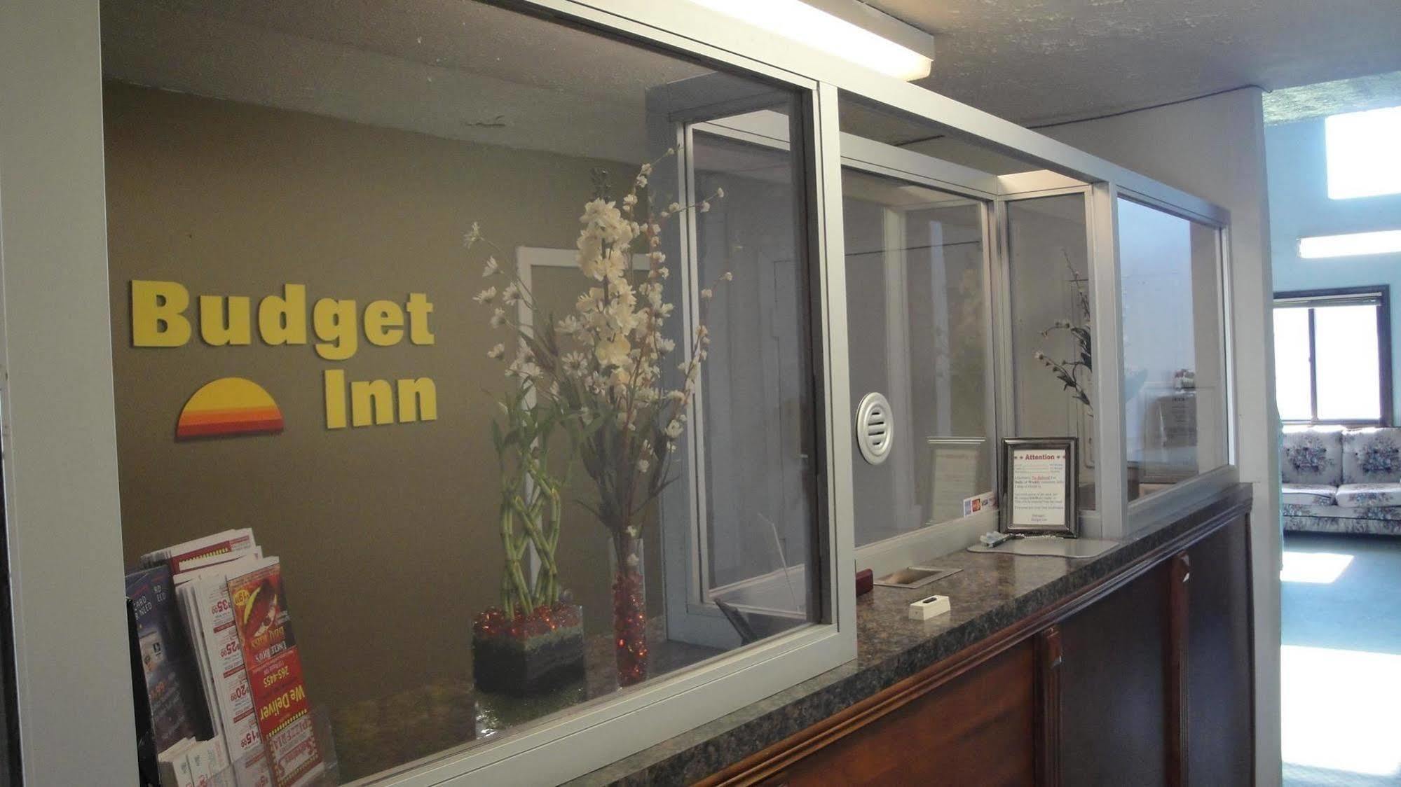 Budget Inn Ontario Ontario Center Екстериор снимка